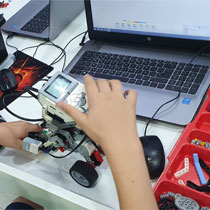 Rover, robot explorador con Lego Mindstorms